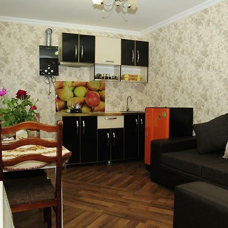 Guest House Ivo 博尔若米 外观 照片