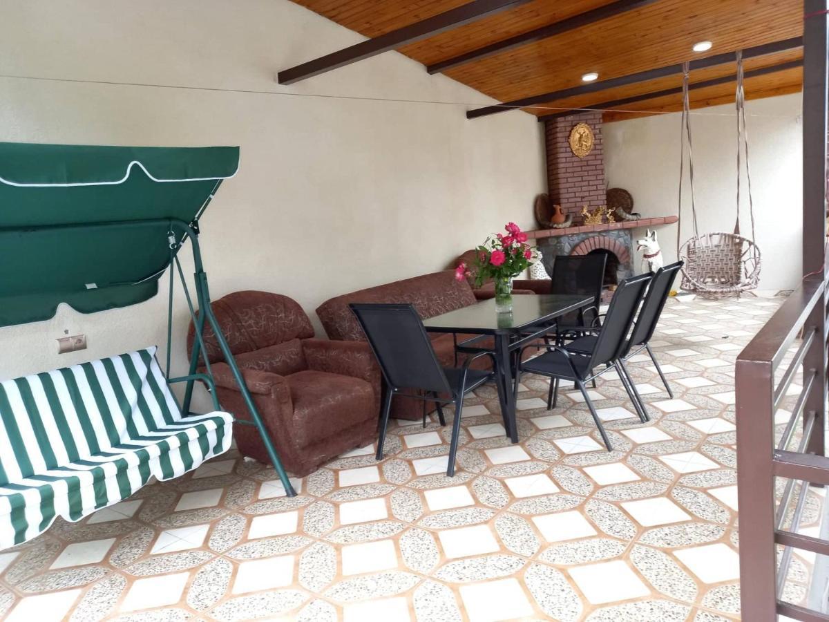 Guest House Ivo 博尔若米 外观 照片