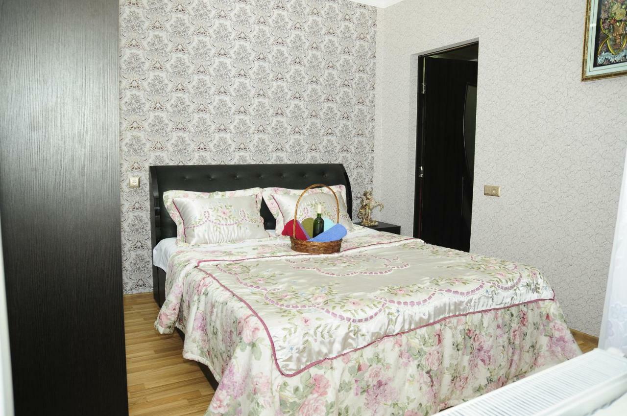 Guest House Ivo 博尔若米 外观 照片
