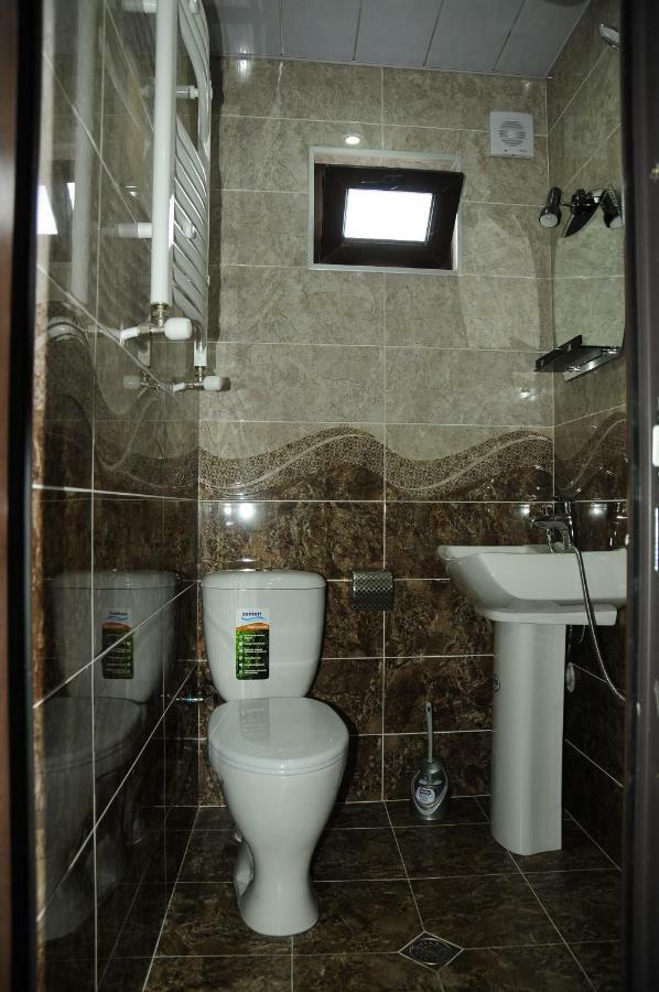 Guest House Ivo 博尔若米 外观 照片