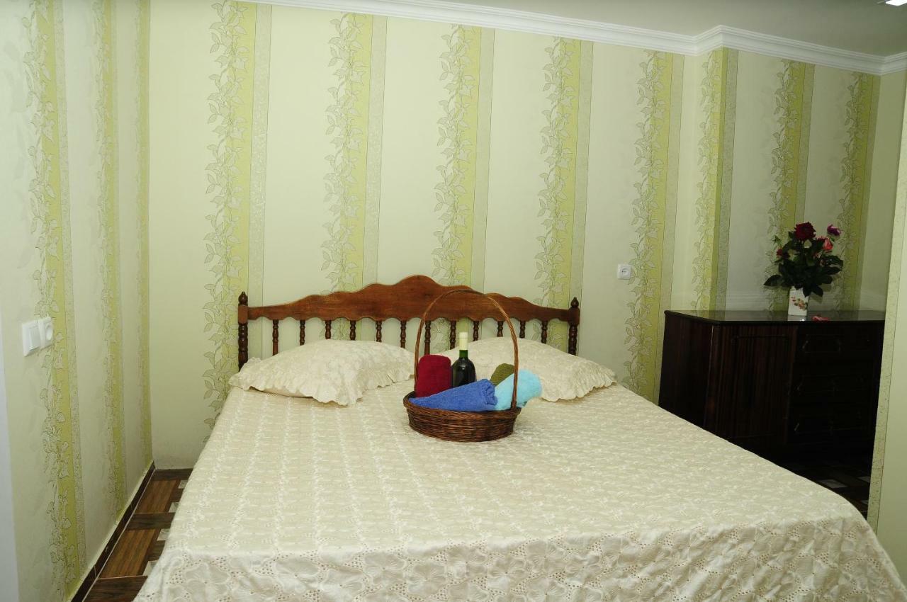 Guest House Ivo 博尔若米 外观 照片