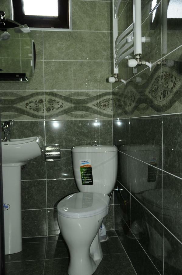 Guest House Ivo 博尔若米 外观 照片